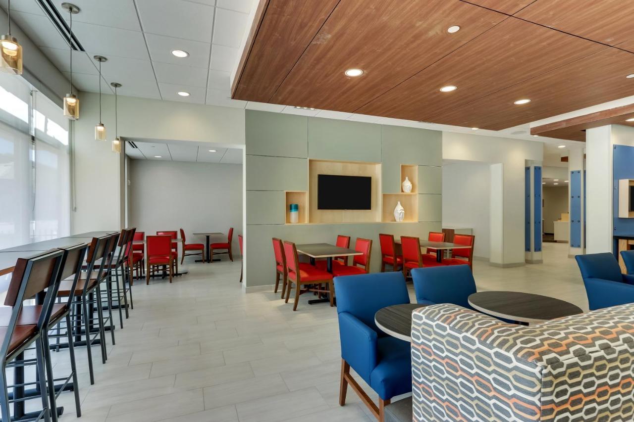 Holiday Inn Express & Suites - Winston - Salem Sw - Clemmons By Ihg Extérieur photo
