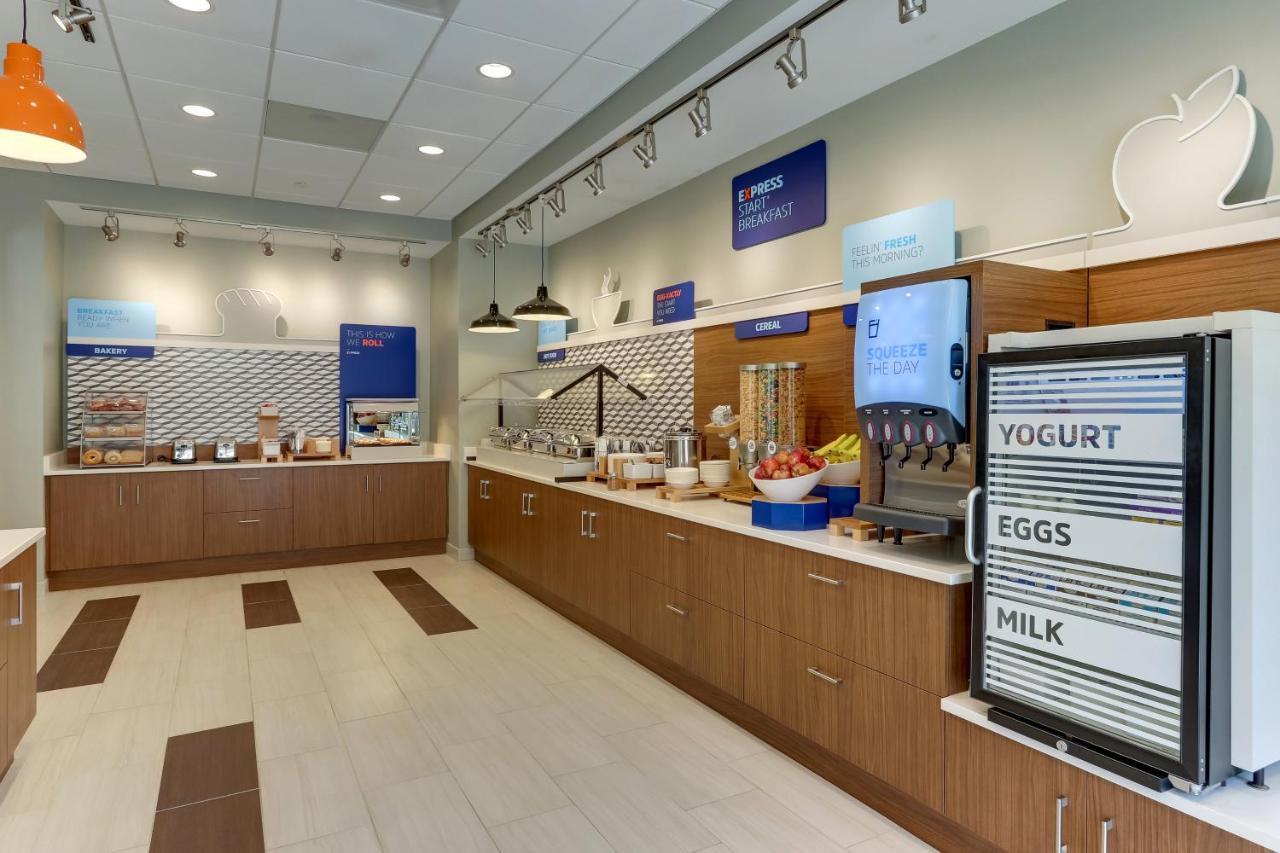 Holiday Inn Express & Suites - Winston - Salem Sw - Clemmons By Ihg Extérieur photo
